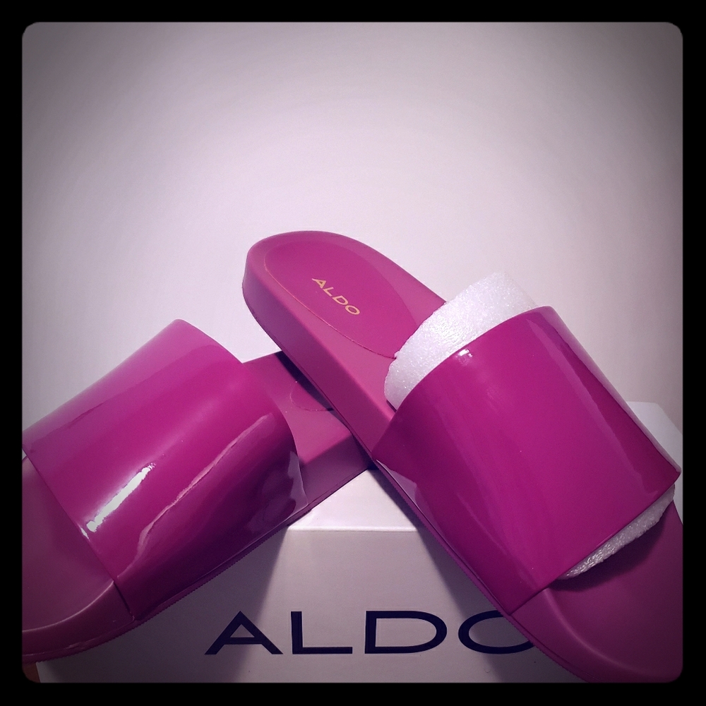 Aldo Mauriza Sandal